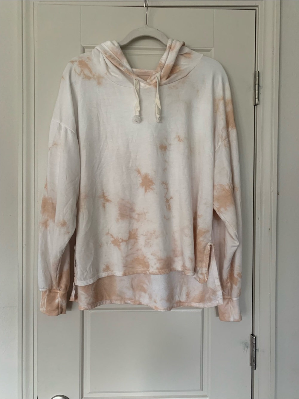 Sustainable Thin Tie-Dye Hooded Pullover Sweater - Cream & Tan Medium